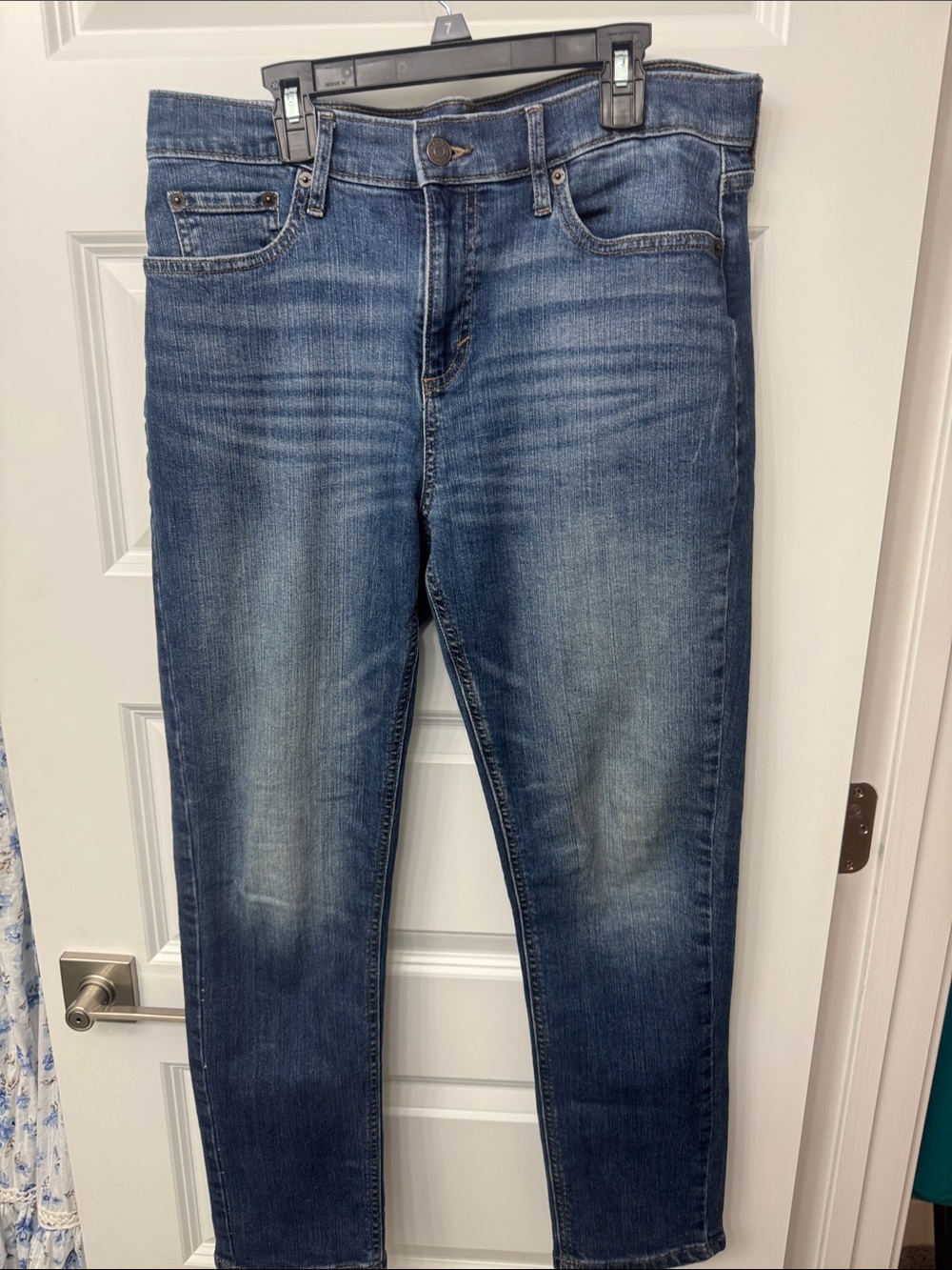 Banana Republic Women's Slim Straight Jeans in Medium Blue Wash
